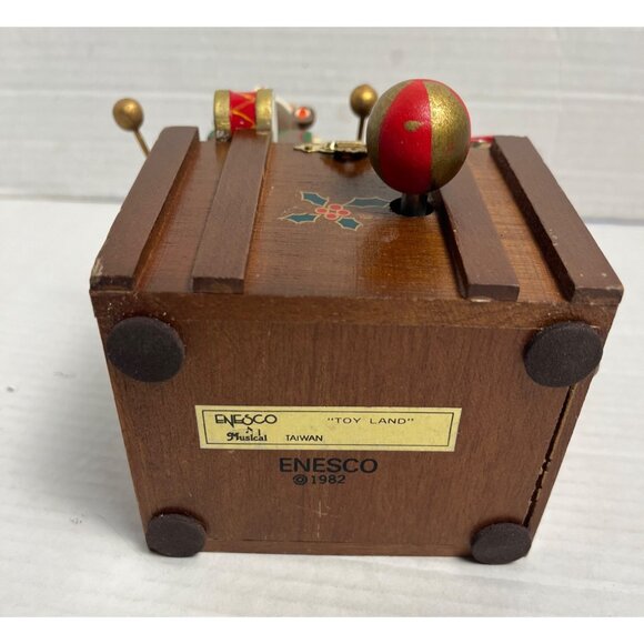 Vintage Enesco 1982 Wooden Christmas Music Box Toyland With Soldier Bear & Tree - Picture 7 of 12